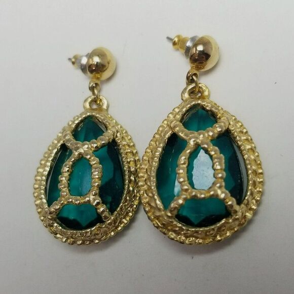 Vintage Large Green Rhinestone Drop Dangle Stud Earrings, Gold Tone Setting - Picture 1 of 6